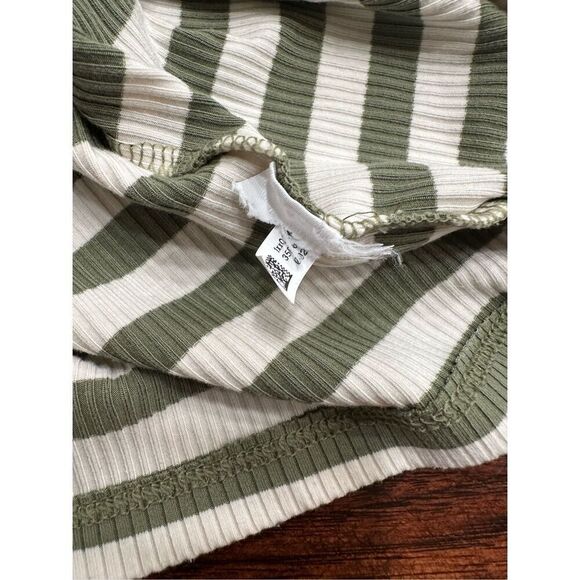 American Eagle Green and White High Neck Ribbed Cropped Tank Size Small - Picture 4 of 4